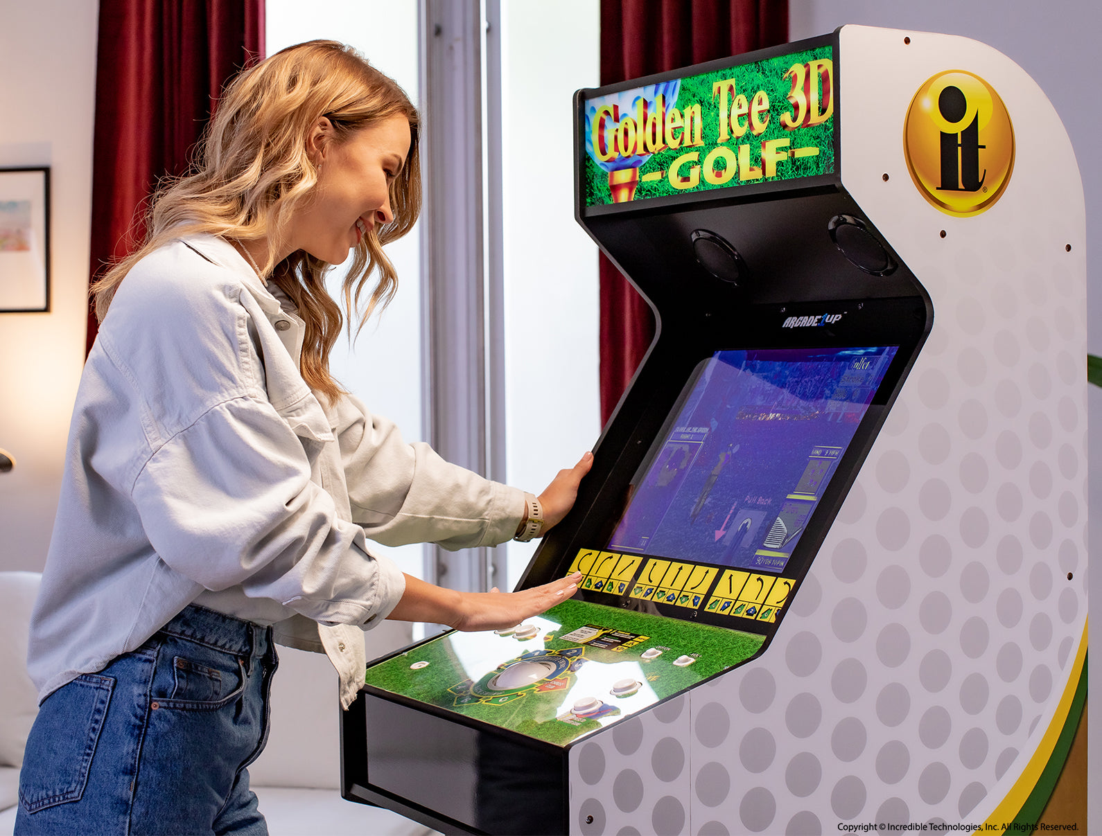 goldentee3D_1000x1500_forshopify_april2022_07.jpg