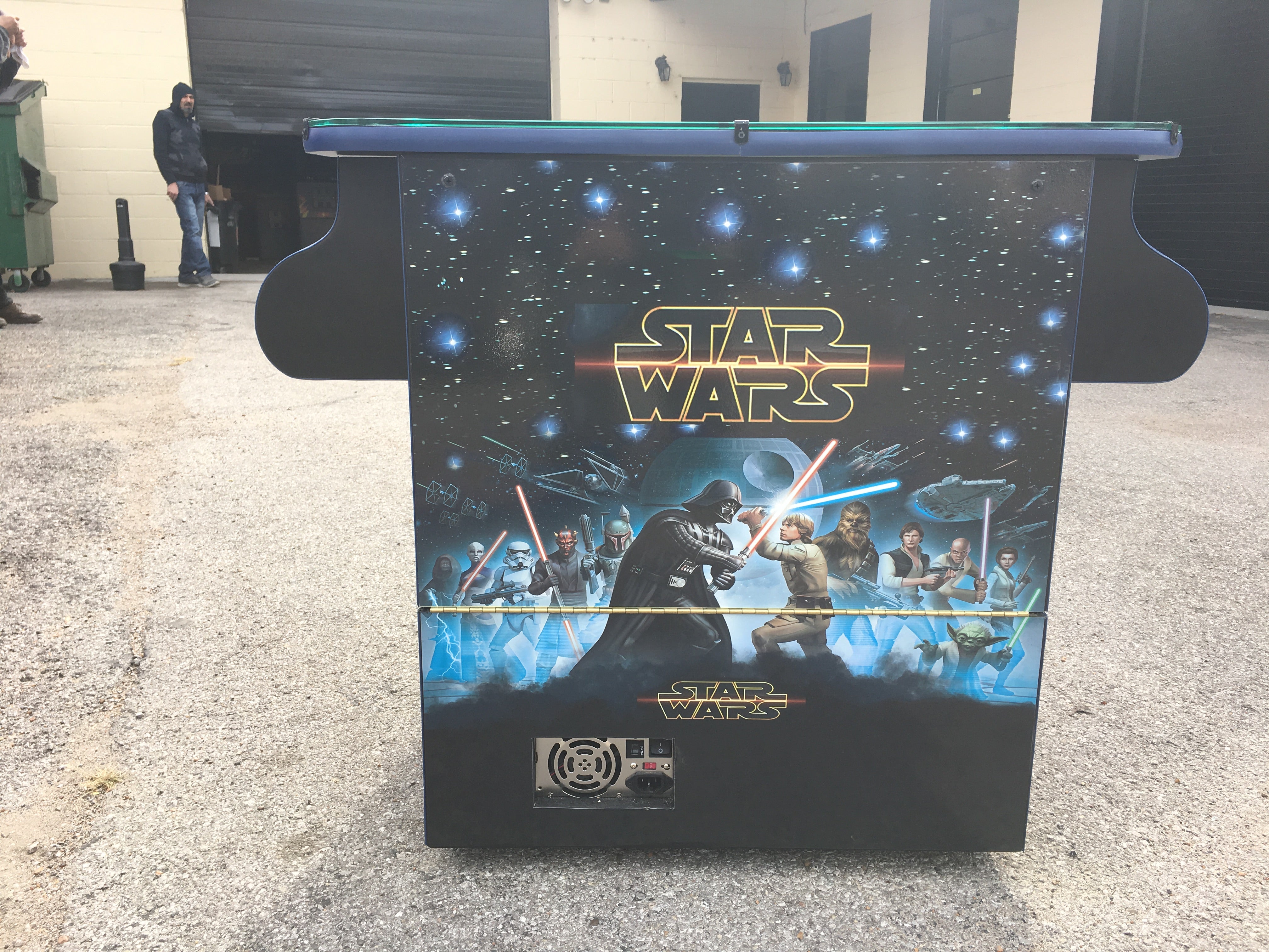 IMG_1684 STWS COCKTAIL ARCADE - PLAYS OVER 3000 GAMES - ONE YEAR PARTS WARRANTY-FREE SHIPPING