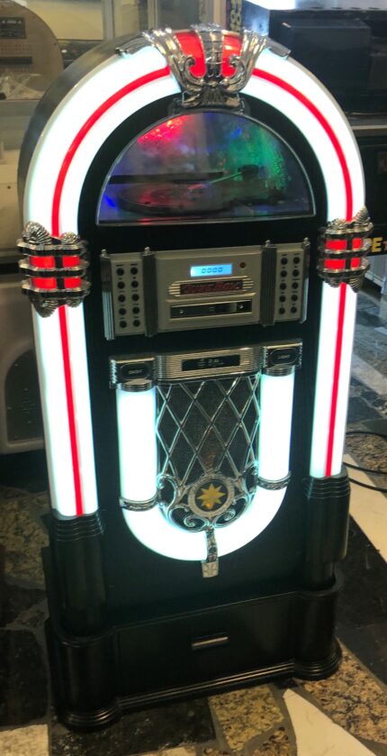 Iplay Juke Box Model B, non-coin op, great for homes and business, free shipping