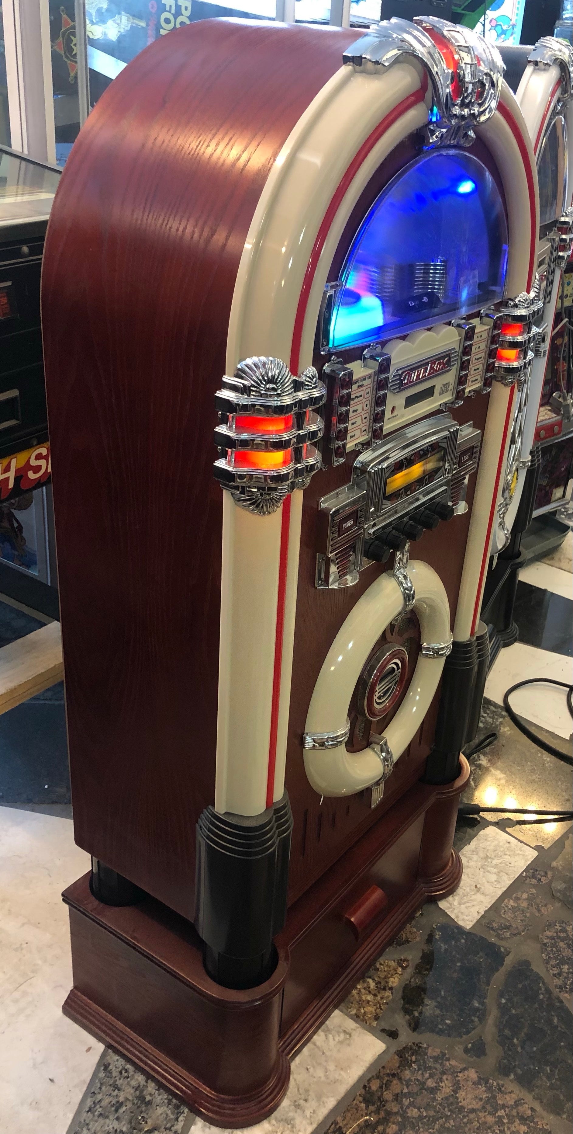 IMG_7266 Iplay Juke Box Model A, non-coin op, great for homes and business, free shipping-HEAVY DUTY, COMMERCIAL GRADE